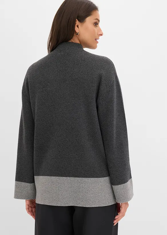 Oversize Pullover mit Stehkragen in grau von hinten (im Anschnitt) - bonprix