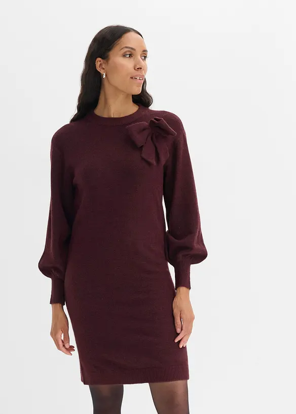 Strickkleid mit Schleifen-Applikation in rot von vorne (Totalaufnahme) - bonprix Strickkleid mit Schleifen-Applikation in rot von vorne (Totalaufnahme) - bonprix