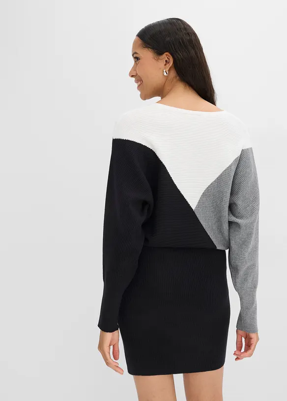 Strickkleid mit Fledermausärmeln in schwarz von hinten (Totalaufnahme) - bonprix