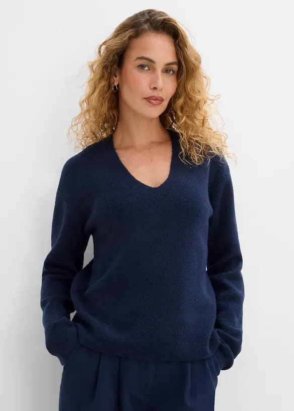 Pullover mit V-Ausschnitt in blau von vorne (im Anschnitt) - bonprix