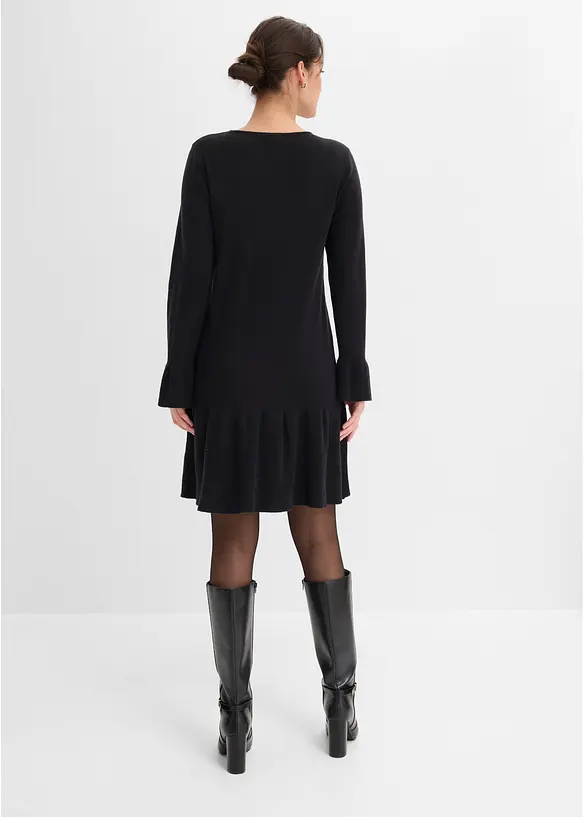 Strickkleid aus Viskose-Mix in schwarz von hinten (Totalaufnahme) - bonprix Strickkleid aus Viskose-Mix in schwarz von hinten (Totalaufnahme) - bonprix