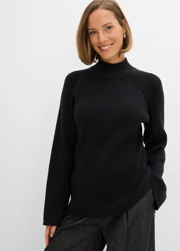 Rollkragenpullover aus Viskose-Mix in schwarz von vorne (im Anschnitt) - bonprix