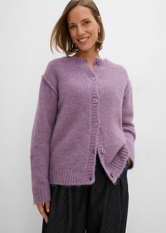 Strickjacke mit Wollanteil in lila von vorne (im Anschnitt) - bonprix