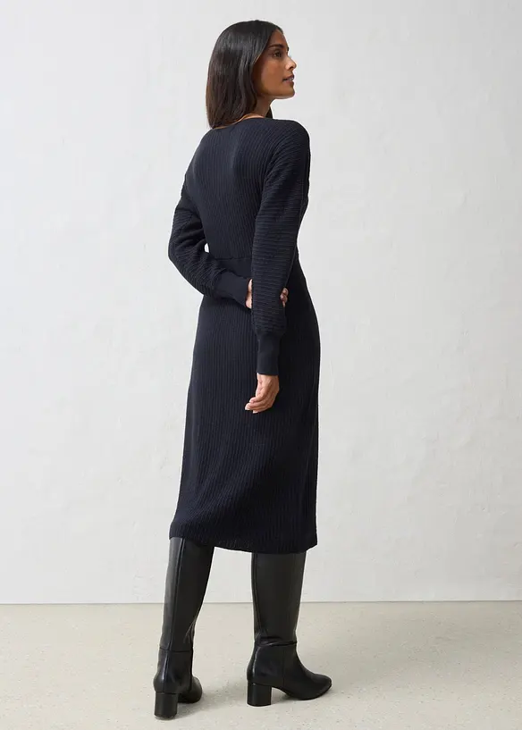 Strickkleid mit weichem Woll-Mix in schwarz von hinten (Totalaufnahme) - bonprix Strickkleid mit weichem Woll-Mix in schwarz von hinten (Totalaufnahme) - bonprix