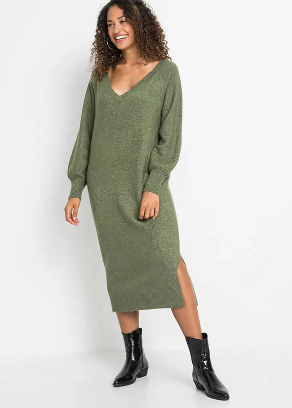Oversized Strickkleid in Midilänge in grün von vorne (Totalaufnahme) - bonprix