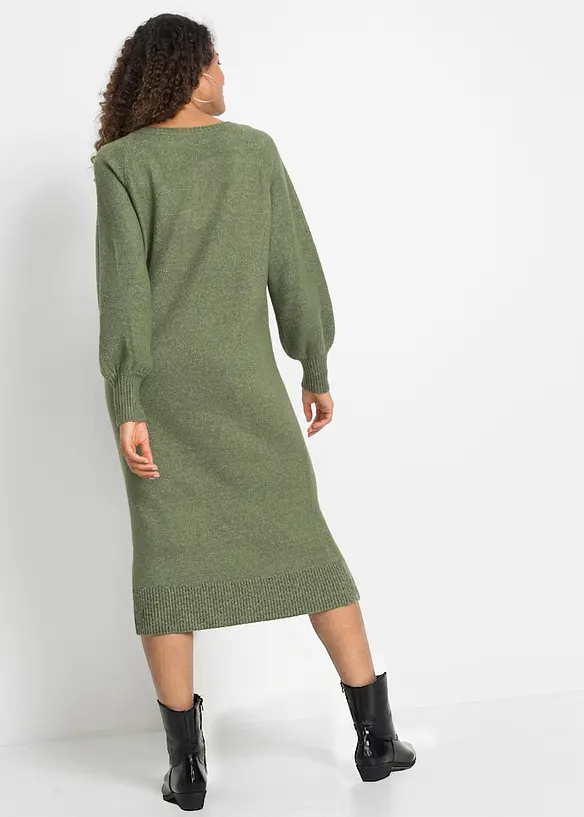 Oversized Strickkleid in Midilänge in grün von hinten (Totalaufnahme) - bonprix
