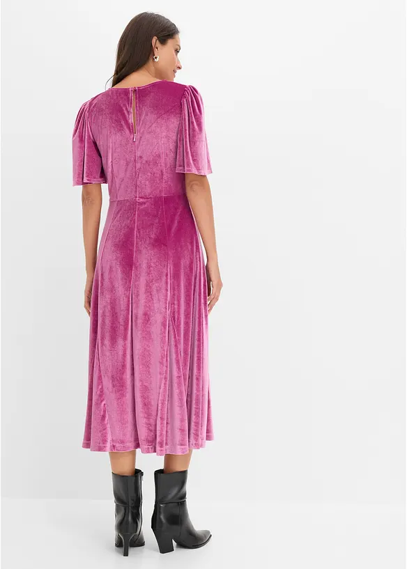 Midikleid aus softem Samt in lila von hinten (Totalaufnahme) - bonprix Midikleid aus softem Samt in lila von hinten (Totalaufnahme) - bonprix
