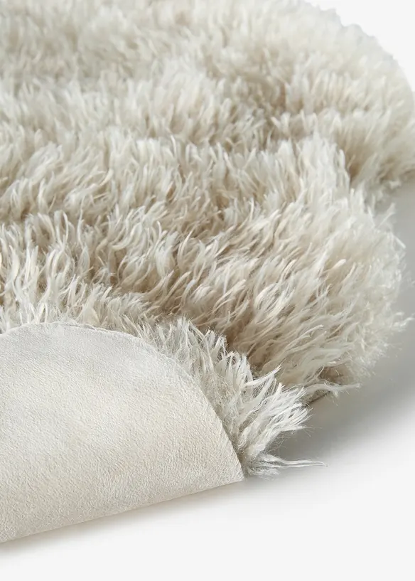 Waschbares Kunstfell mit hohem Flor in beige Detailaufnahme vom Material - bonprix