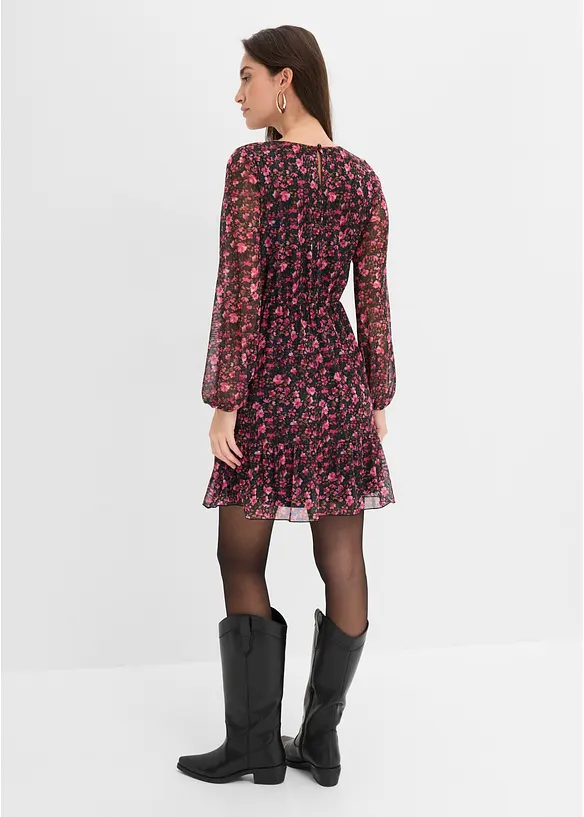 Kurzes Jerseykleid mit langen Ärmeln in schwarz von hinten (Totalaufnahme) - bonprix