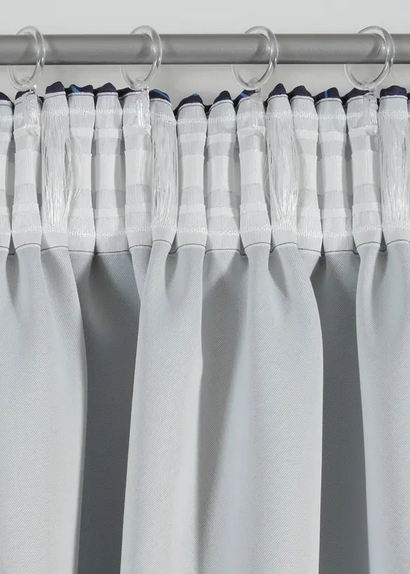 Abdunkelnder Vorhang mit recyceltem Polyester (1er Pack) in blau - bonprix