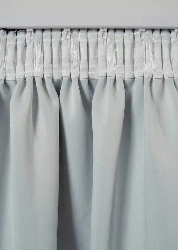 Abdunkelnder Vorhang mit recyceltem Polyester (1er Pack) in blau - bonprix