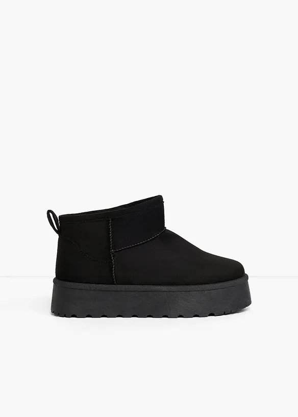 Gefütterte Plateau-Boots in schwarz - bonprix