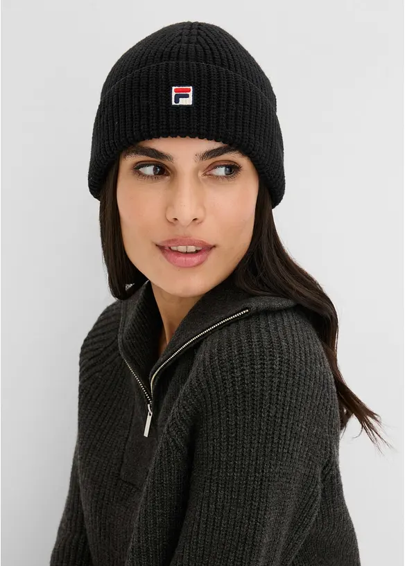 FILA Mütze in schwarz von vorne (im Anschnitt) - FILA