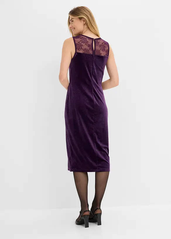 Kleid aus Samt mit Spitzeneinsatz in lila von hinten (Totalaufnahme) - bonprix
