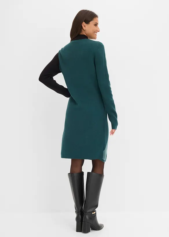 Jacquard-Strickkleid mit modernen Streifen in petrol von hinten (Totalaufnahme) - bonprix Jacquard-Strickkleid mit modernen Streifen in petrol von hinten (Totalaufnahme) - bonprix