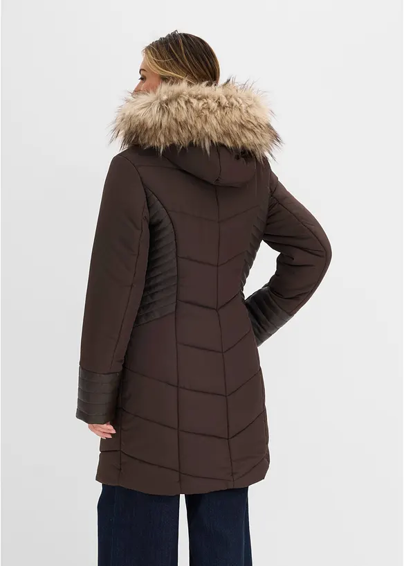 Steppmantel in braun von hinten (Totalaufnahme) - bonprix