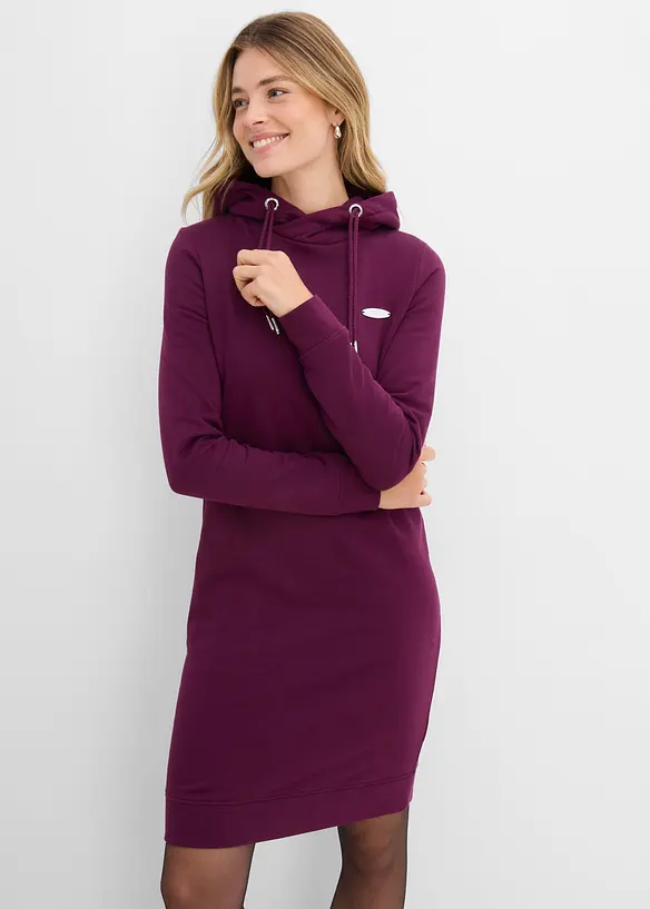 Sweatkleid mit Kapuze in lila von vorne (Totalaufnahme) - bonprix Sweatkleid mit Kapuze in lila von vorne (Totalaufnahme) - bonprix