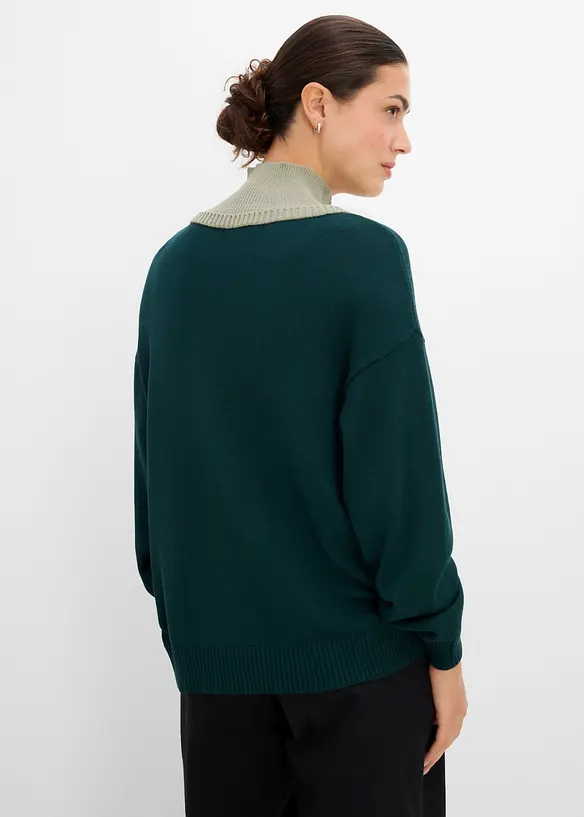 Rollkragenpullover aus softem Viskose-Mix in grün von hinten (im Anschnitt) - bonprix