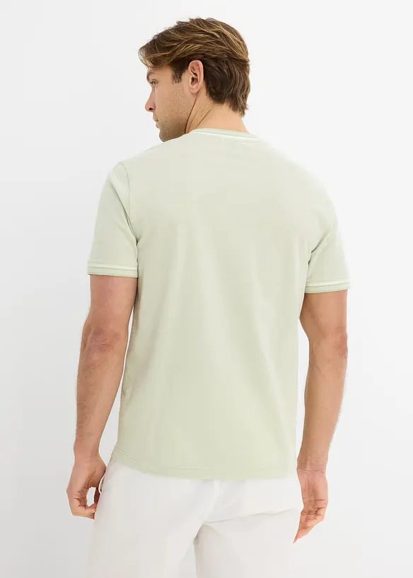 T-Shirt aus robustem Piqué in grün von hinten (im Anschnitt) - bonprix