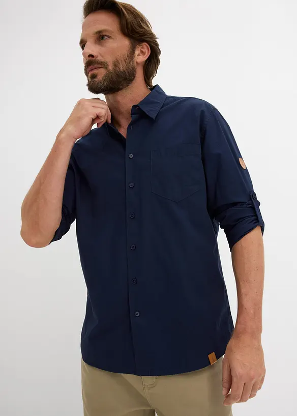 Langarmhemd aus Bio-Baumwoll-Popeline in Regular Fit in blau von vorne (im Anschnitt) - bonprix
