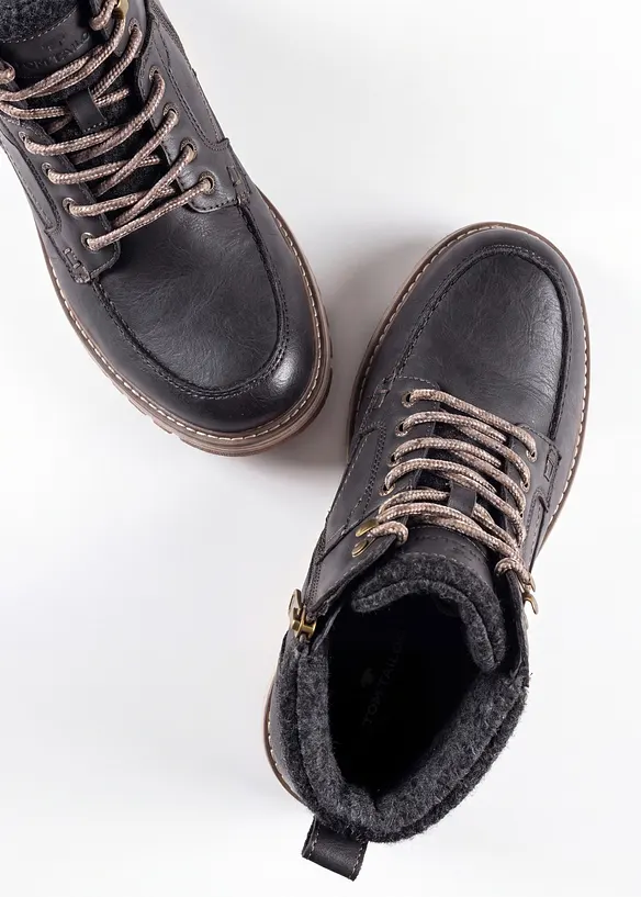 Gefütterte Tom Tailor Schnürboots mit Profilsohle in schwarz - Tom Tailor