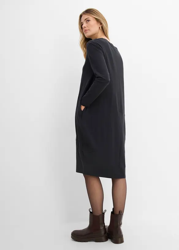 Jerseykleid in O-Shape in schwarz von hinten (Totalaufnahme) - bonprix