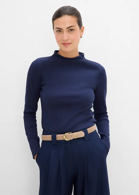Geripptes Langarmshirt in blau von vorne (im Anschnitt) - bonprix