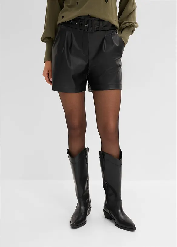 Lederimitat-Shorts mit Gürtel in schwarz von vorne - bonprix Lederimitat-Shorts mit Gürtel in schwarz von vorne - bonprix