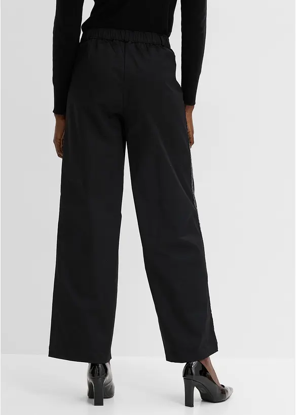 Baumwoll-Stretchhose mit Galonstreifen in schwarz von hinten - bonprix