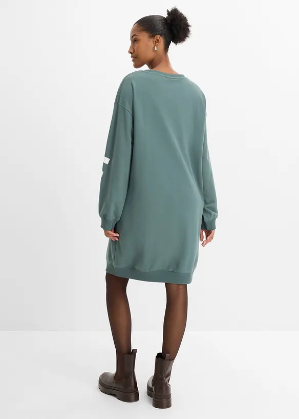 Sweatkleid aus weichem Baumwoll-Mix in grün von hinten (Totalaufnahme) - bonprix