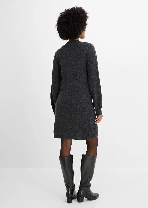 Strickkleid mit Pailletten in grau von hinten (Totalaufnahme) - bonprix
