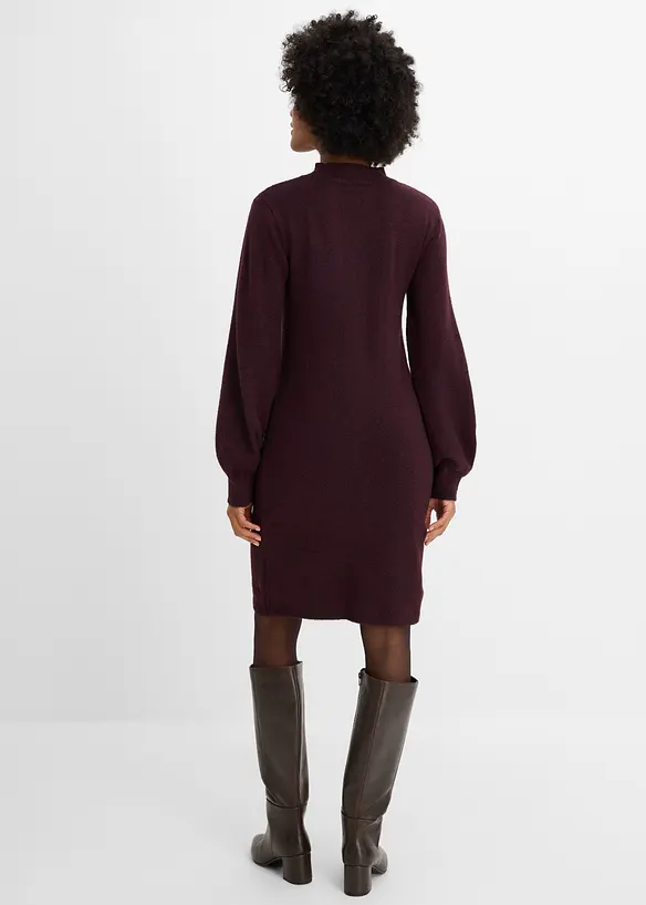 Strickkleid mit Pailletten in rot von hinten (Totalaufnahme) - bonprix