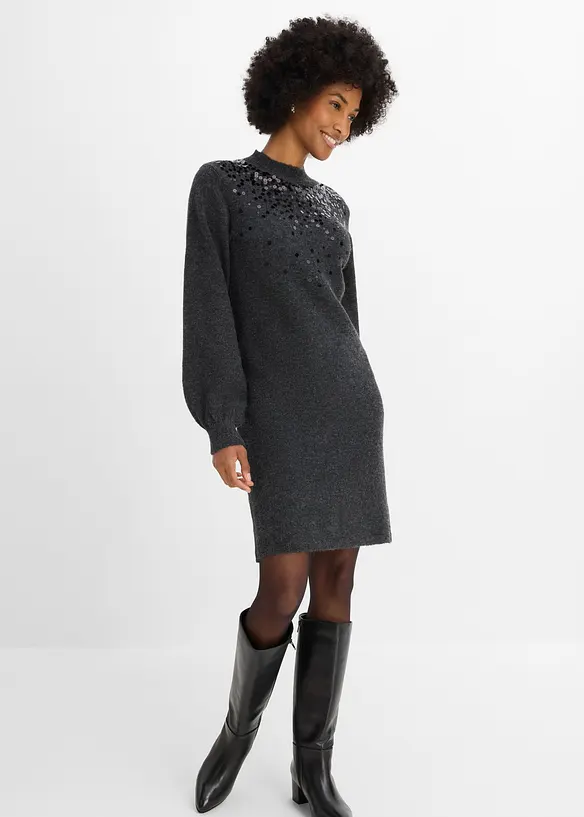Strickkleid mit Pailletten in grau von vorne (Totalaufnahme) - bonprix