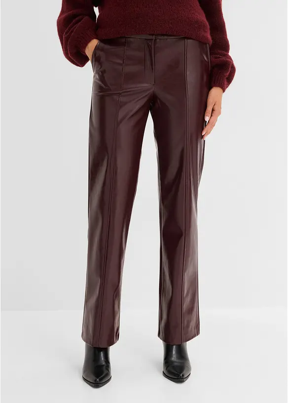Gerade Lederimitat-Hose in rot von vorne - bonprix