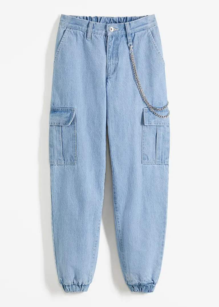 Cargo-Jeans mit Kettendetail in blau von vorne - bonprix