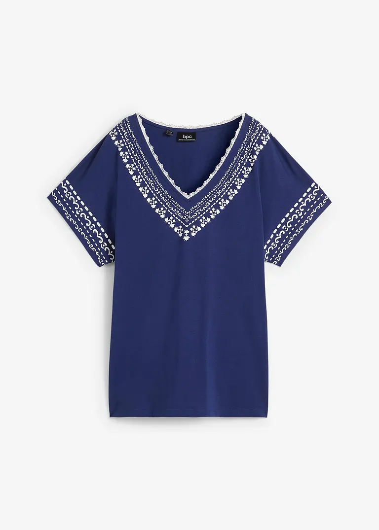 Bequem geschnittenes T-Shirt mit Stickerei-Print mit Bio-Baumwolle in blau von vorne - bonprix