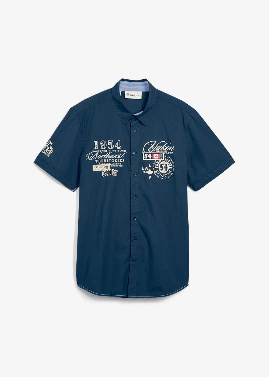 Kurzarmhemd mit Druck in blau von vorne - bonprix