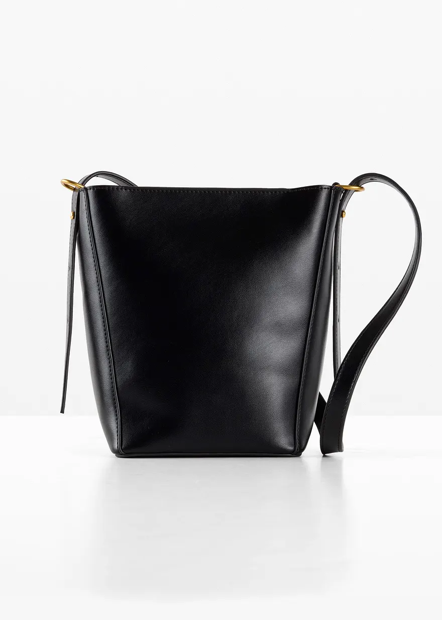 Bucket Bag in schwarz von vorne - bonprix